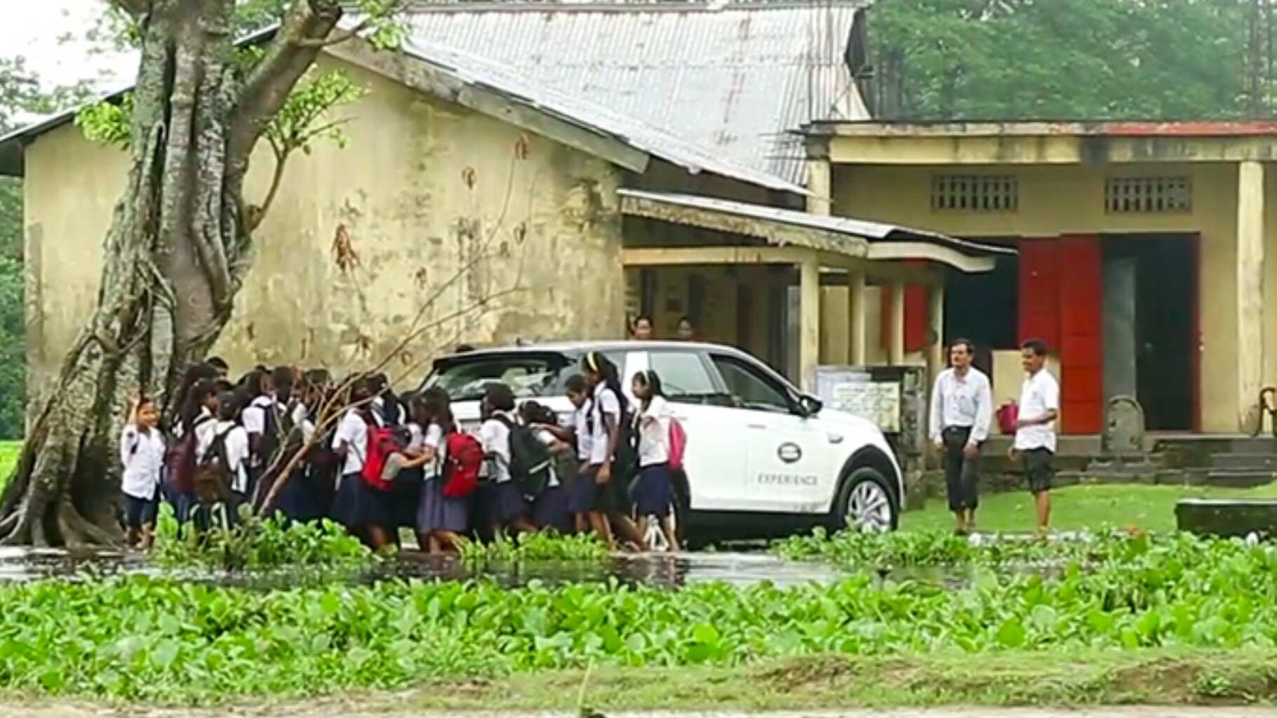 Discovery Sport Vehicles supported Assam Flood Relief Missions