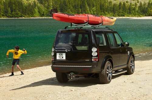 The Discovery HSE in Santorini Black with canoe roof rack