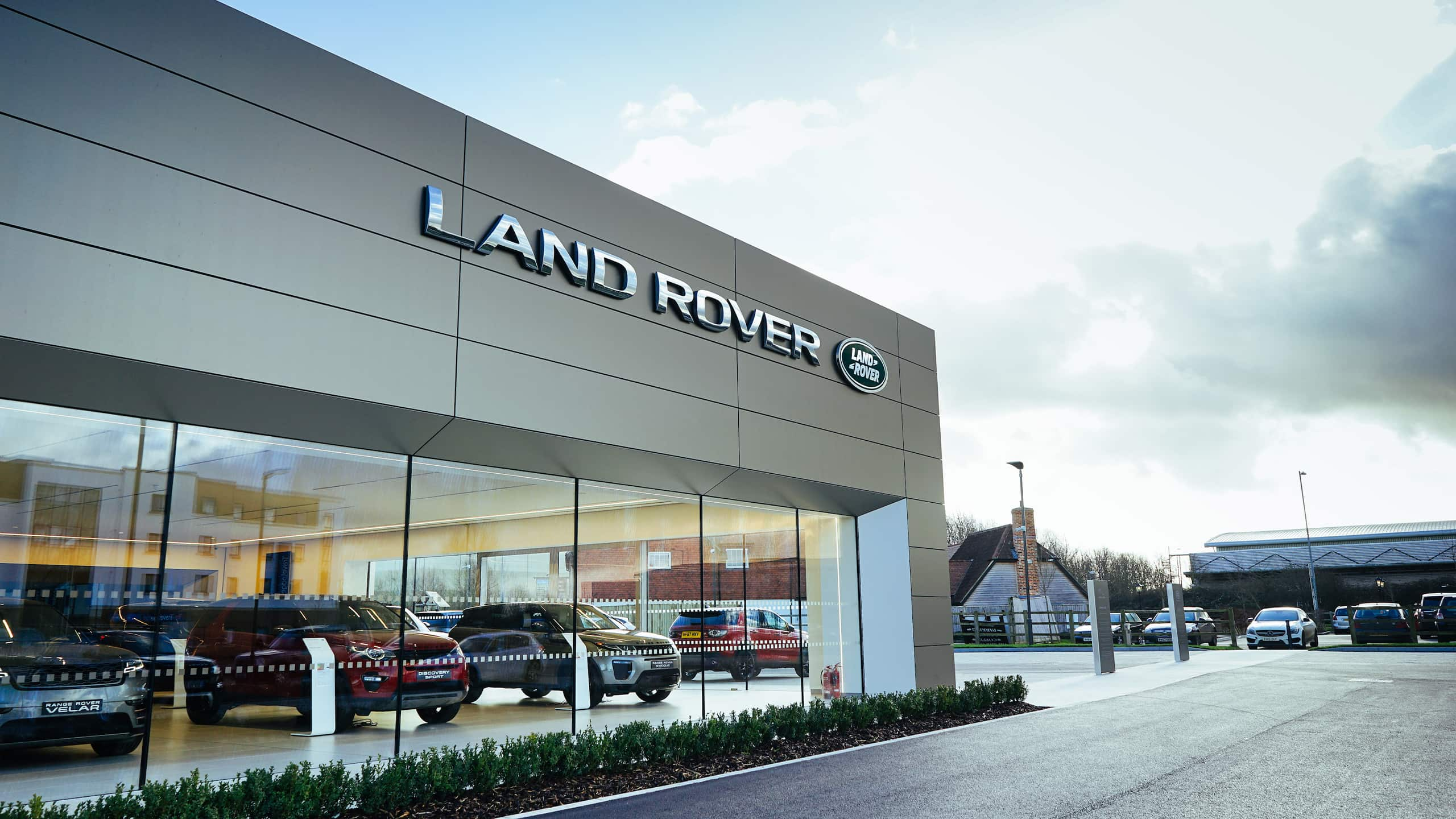 Landrover Showroom